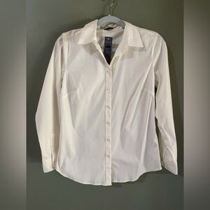 Ann Taylor the perfect shirt in white new with tags size 8P white button down